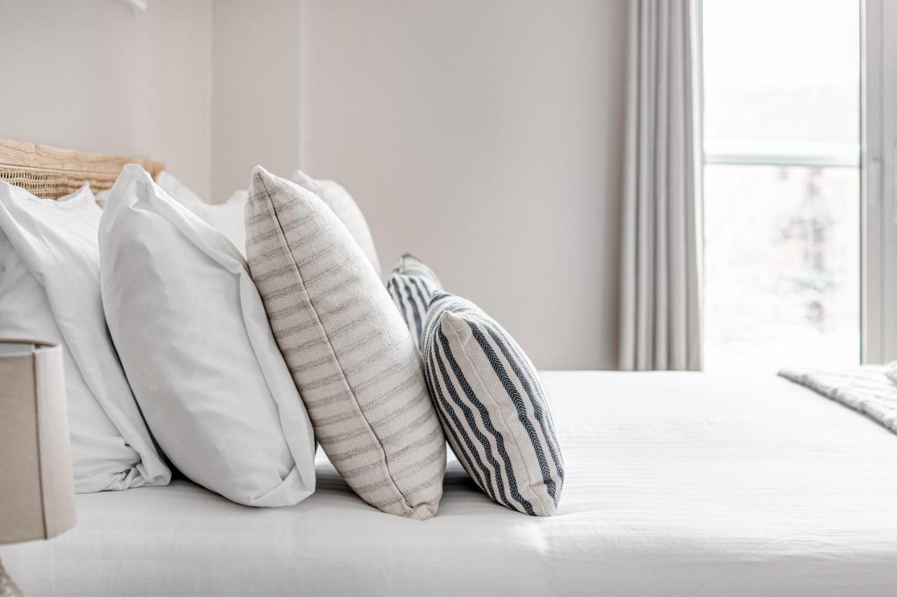 Charming 1 Bedroom Apt , Town Centre, Wifi, Free Parking By Tent Serviced Apartments Staines-upon-Thames Dış mekan fotoğraf